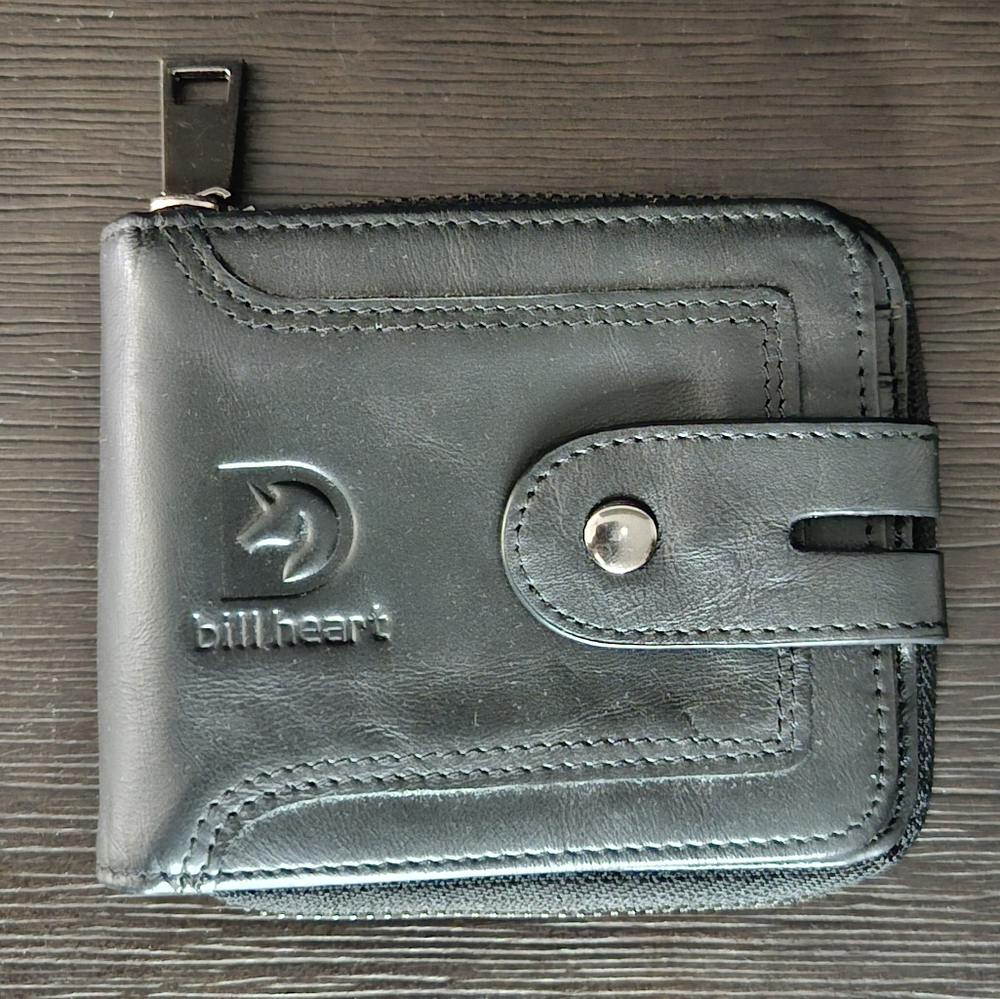 BILL HEART ZIPPER WALLET
